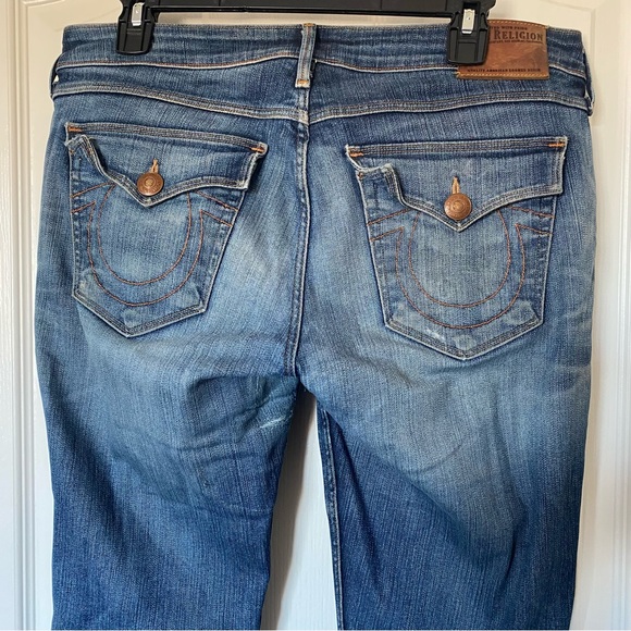 True Religion Becca Flare Jeans, size 31, acid wash & distressed. Light Blue. - Picture 3 of 12